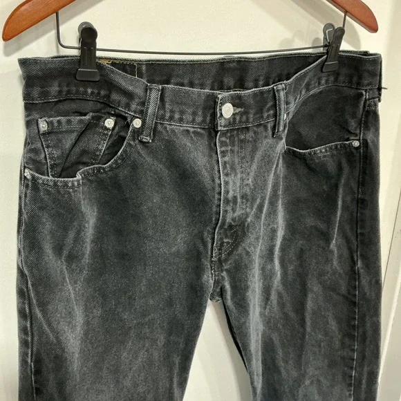 Levi's 505 Men's Regular Fit Jean, 36wx34L - Black, Classic - Picture 3 of 15